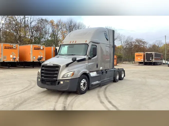 2021 Freightliner Cascadia