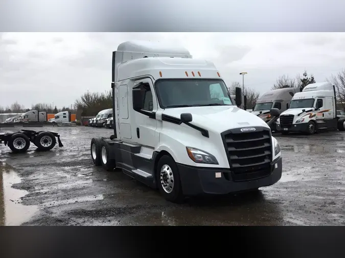 2020 Freightliner Cascadia81c942be224defb8ccb5e357ddc2b7a1