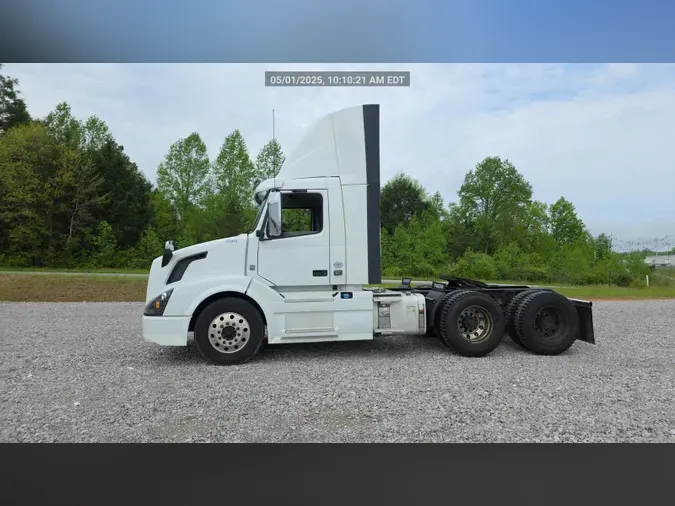 2018 Volvo VNL300