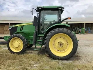 2013 John Deere 7200R