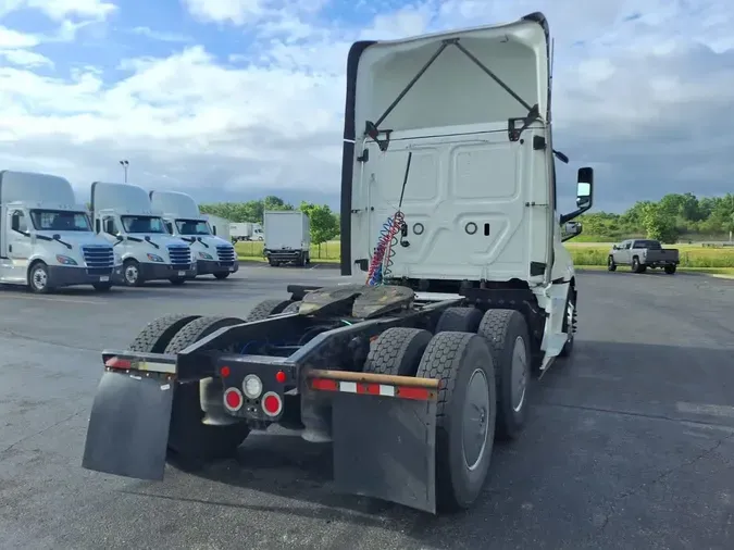 2019 FREIGHTLINER NEW CASCADIA PX12664