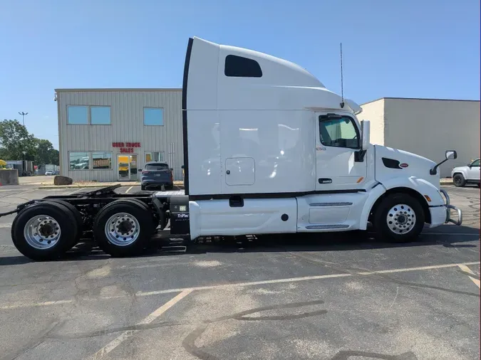 2022 Peterbilt 579