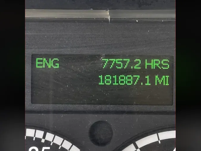 2018 FREIGHTLINER M2 106