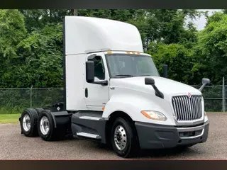 2021 INT LT625 6x4