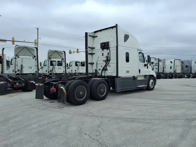 2020 FREIGHTLINER/MERCEDES CASCADIA 125