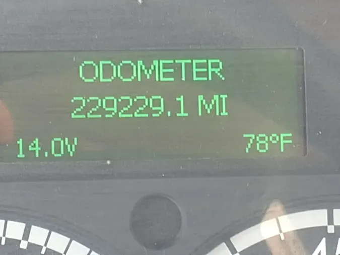 2017 FREIGHTLINER M2 106