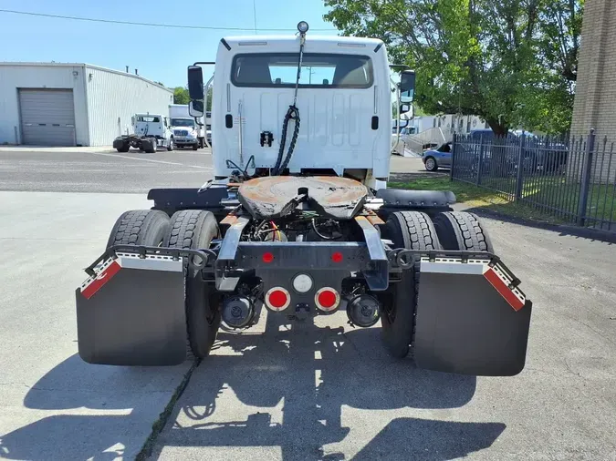 2018 FREIGHTLINER/MERCEDES M2 106
