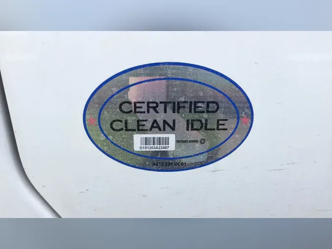 2021 Freightliner Cascadia 126