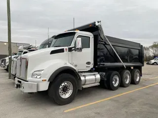 2024 Kenworth T880