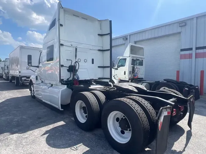 2020 NAVISTAR INTERNATIONAL LT625 SLPR CAB