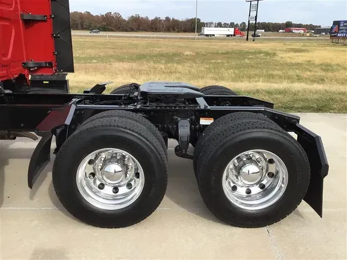 2020 FREIGHTLINER CASCADIA