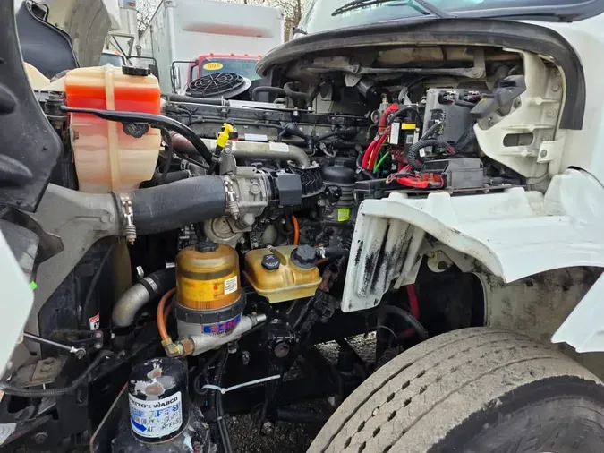 2015 FREIGHTLINER/MERCEDES M2 11281e8ca070e7fb565e685ee5ffd8d453a