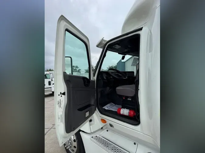 2020 International LT625