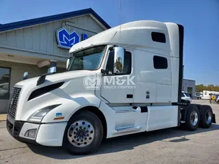 2024 VOLVO VNL64T760