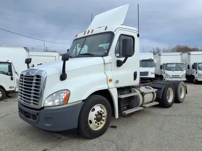 2019 FREIGHTLINER/MERCEDES CASCADIA 12581ee123132ee51f64f9ee51a7b4a798b