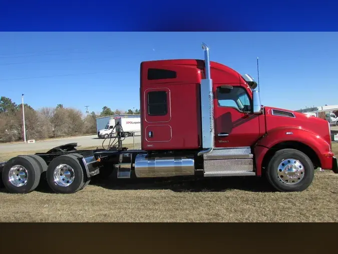 2026 Kenworth T880