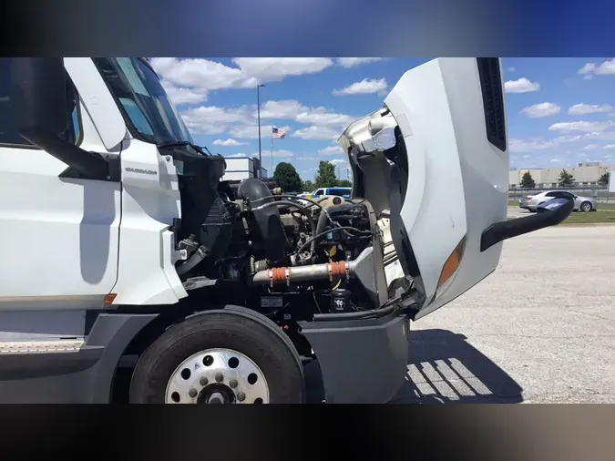 2023 Freightliner Cascadia 126