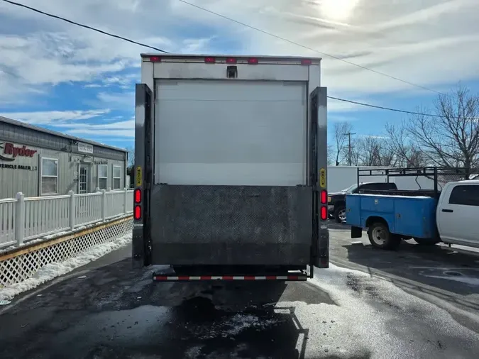2019 FREIGHTLINER/MERCEDES M2 112