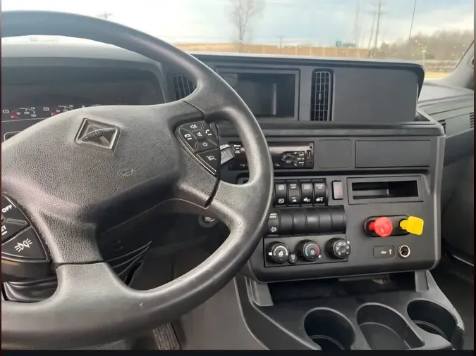 2020 NAVISTAR INTERNATIONAL LT625 DAYCAB T/A