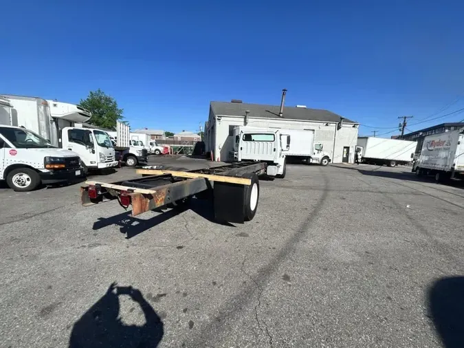 2019 FREIGHTLINER M2 106