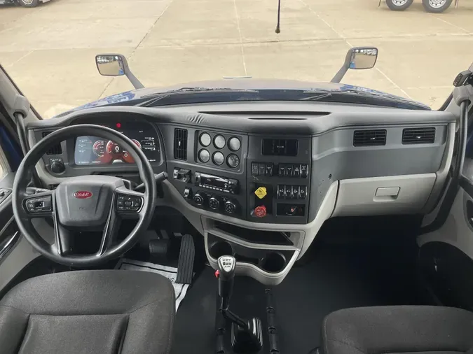 2022 Peterbilt 579