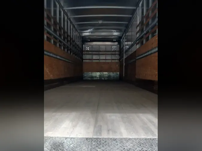 2020 FREIGHTLINER/MERCEDES M2 106