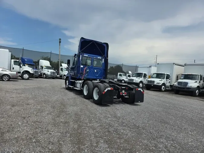 2020 FREIGHTLINER/MERCEDES CASCADIA 125820460a3f2685cf1b0fd134b707bb918