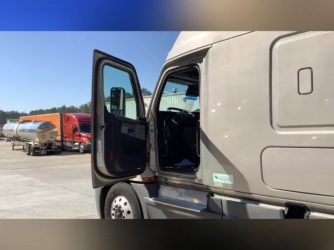 2021 Freightliner Cascadia