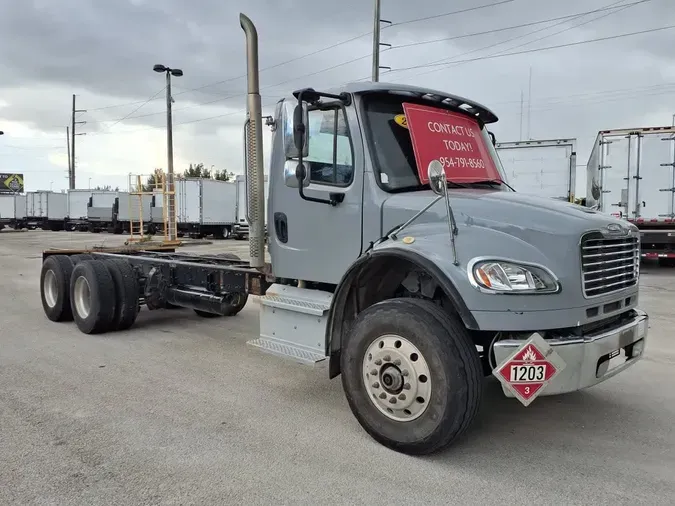 2019 FREIGHTLINER M2 106