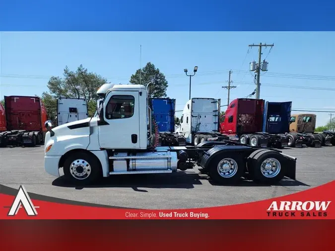 2020 FREIGHTLINER CA126