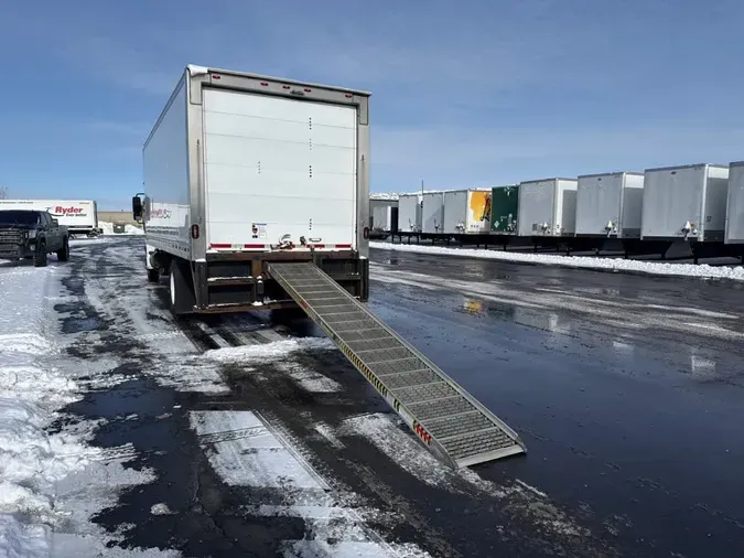 2017 NAVISTAR INTERNATIONAL 4300820f86cc5516a4b7238aea32ad4feec9