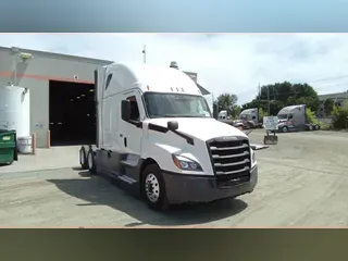 2023 Freightliner Cascadia 126