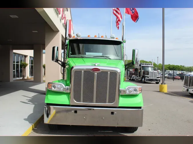 2021 Peterbilt 567