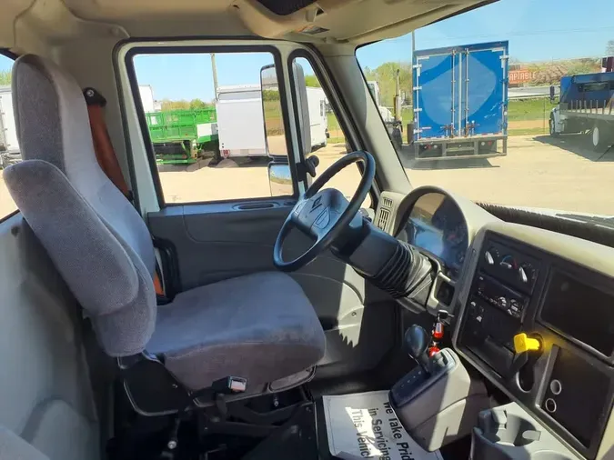 2019 NAVISTAR INTERNATIONAL 4300