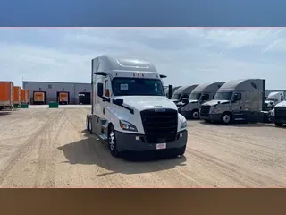 2022 Freightliner Cascadia 126