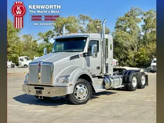 2022 KENWORTH T880