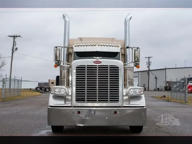 2022 PETERBILT 389