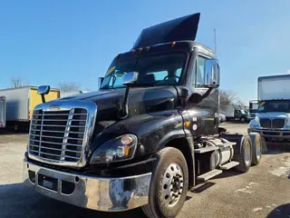 2018 FREIGHTLINER/MERCEDES CASCADIA 125