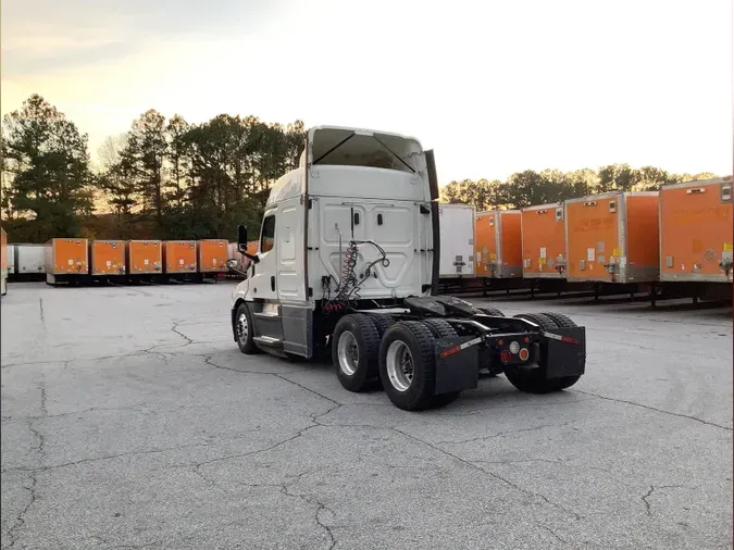 2020 Freightliner Cascadia