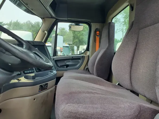 2018 FREIGHTLINER CASCADIA 113