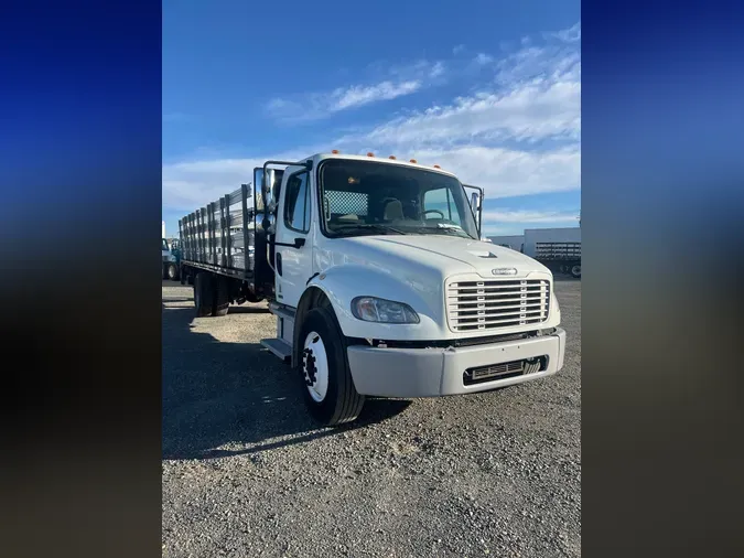 2012 FREIGHTLINER/MERCEDES M2 106