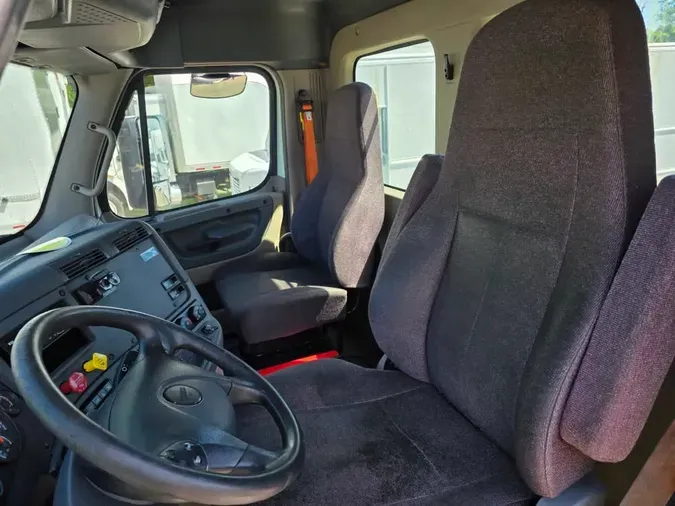 2019 FREIGHTLINER/MERCEDES CASCADIA 125