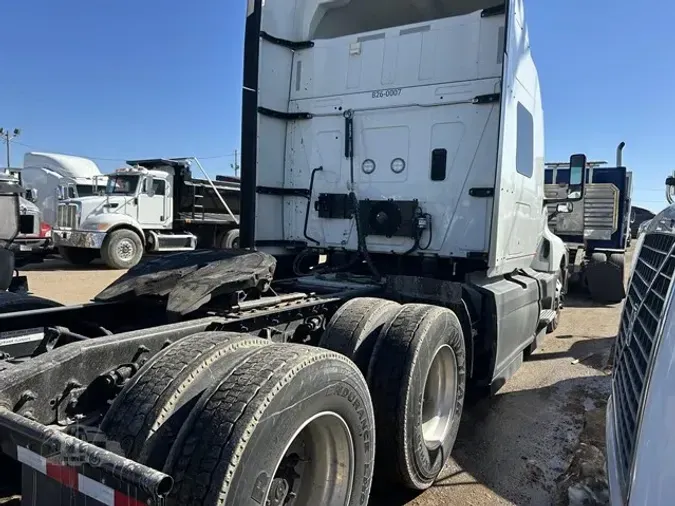 2021 INTERNATIONAL LT