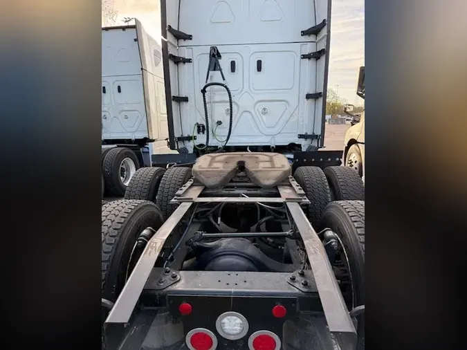 2023 Freightliner Cascadia822d7175ed87b8781a91c7823d9a6c86