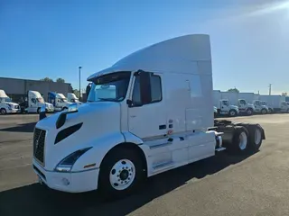 2019 VOLVO VNR64T-640