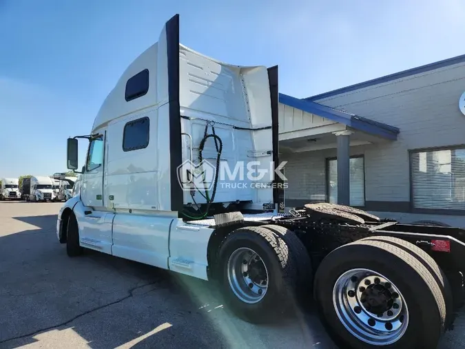 2023 VOLVO VNL64T860