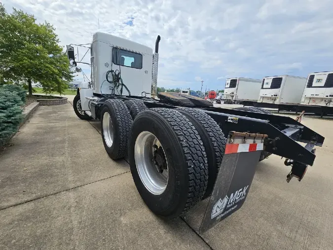 2018 KENWORTH T370