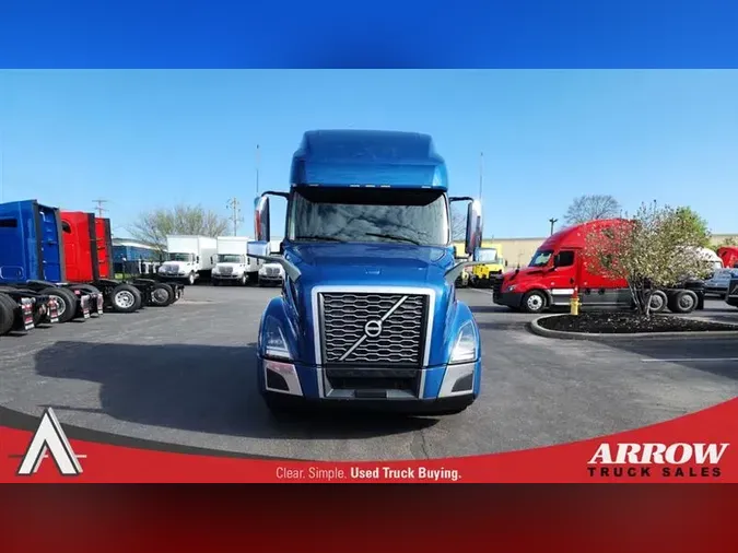 2023 VOLVO VNL760