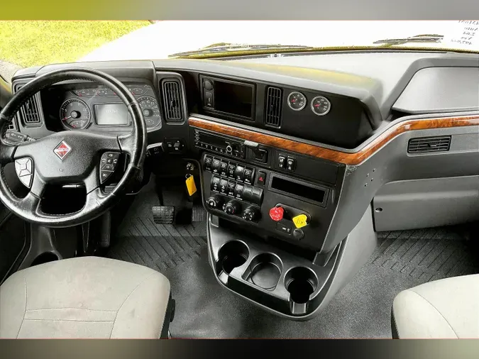 2021 INT LT625 6x4