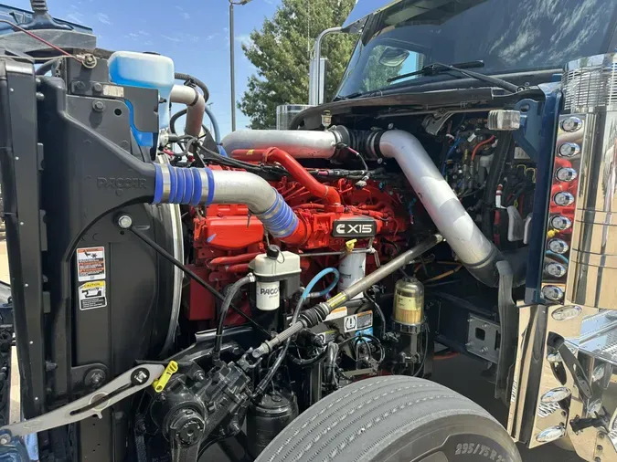 2025 Peterbilt 589823a83706ed68134dcda37053b6d7da0